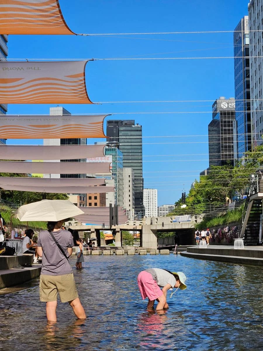 Cheonggyecheon Stream